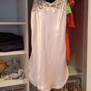 Vintage Victoria's Secret chemise size small